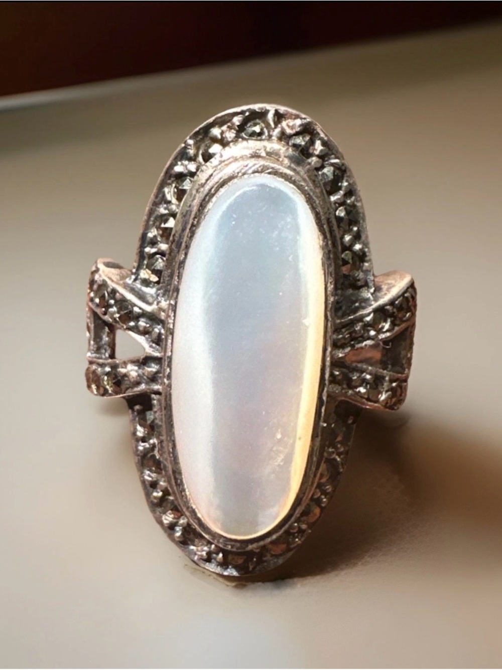 925 Sterling Silver Vintage Real MOP & Marcasite Oxidized Ring Long Oval